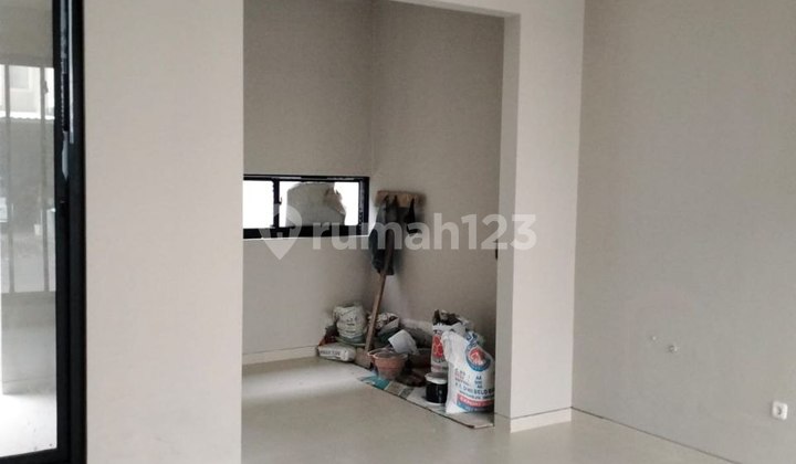 Sim 240*rumah Baru Sukolilo Surabaya Timur* Sim 240*rumah Baru Sukolilo Surabaya Timur*