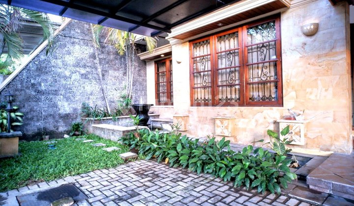 Mic - Elite Area Downtown‼️ *selling Margorejo Indah House* ✅️Ready to Live In Well-Maintained + Furnished 1