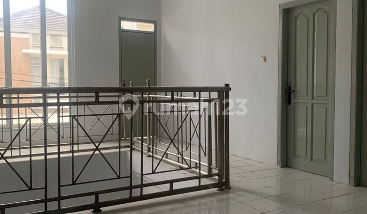 *Minimalist Ready to Live Newly Renovated 2 Floors*_Pakuwon City Griya Asri_ *Minimalist Ready to Live Newly Renovated 2 Floors*_Pakuwon City Griya Asri_