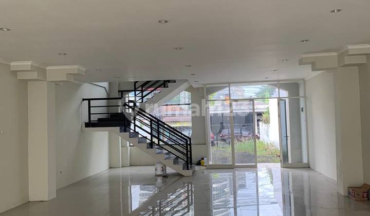 R101 for Sale / Ready-to-Use Building for Rent on Dinoyo Main Road 0 2