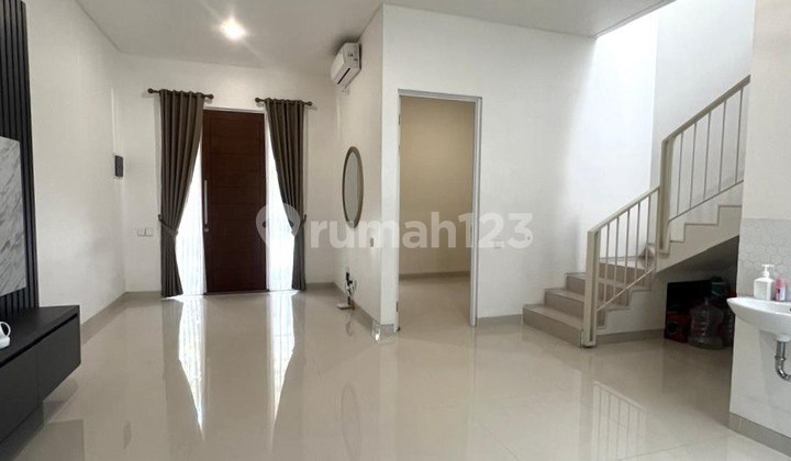 Micsemi Furnish Ready to Live In‼️*Central Park Juanda Eaton Type House* Micsemi Furnish Ready to Live In‼️*Central Park Juanda Eaton Type House*