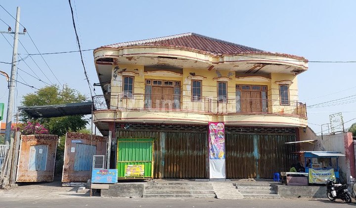Commercial House + 2 Warehouse Units _Kyai Tambak Deres_ 2
