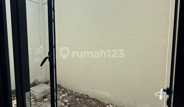 *Wisata Bukit Mas 2-Story Shophouse*▪︎Double Way Main Row WBM▪︎Only 30 Meters from Wiyung Main Road▪︎5 Minutes to Sumo Toll Gate and Middle Ring Road Canal 2