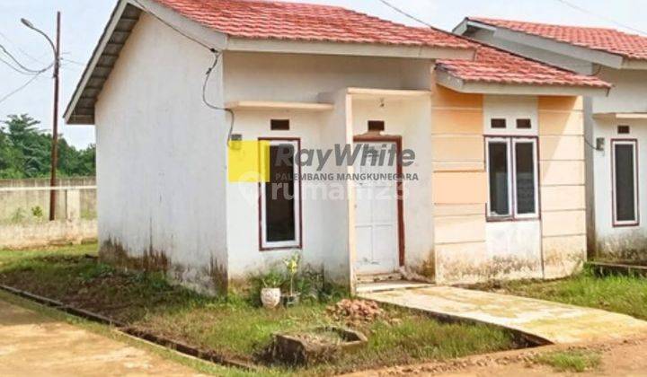 Rumah Dijual Cepat dalam Perumahan Sematang Borang 2