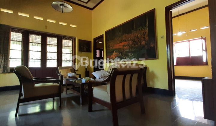 Di jual rumah besar dan tanah luas di Kota Jember Jawa Timur. 2