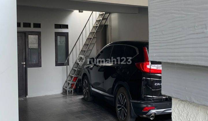 Rumah 2 Lantai Di Tebet Dalam Siap Huni  2