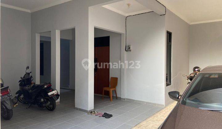 Disewakan Rumah 3 Lantai Semi Furnished Di Kalibata 2