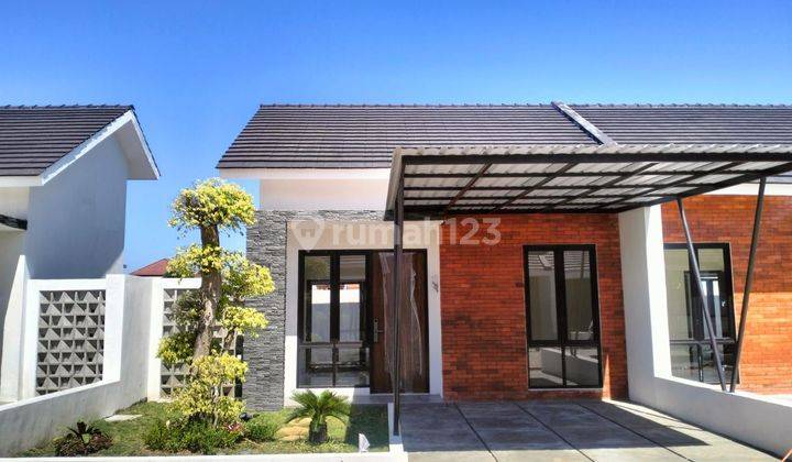 Rumah Modern Dekat Kota Sidoarjo 2