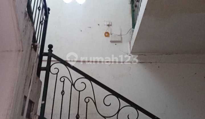 Dijual Rumah Kos-Kosan Aktif Daerah Semampir Selatan Surabaya 