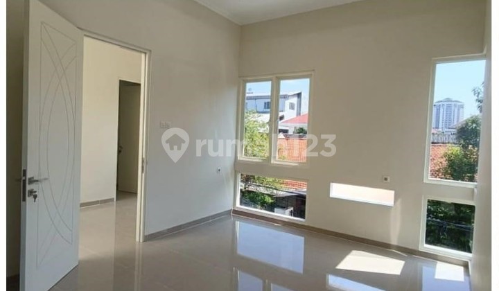 Dijual Murah Rumah Model Scandinavian Daerah Tenggilis Tengah 2