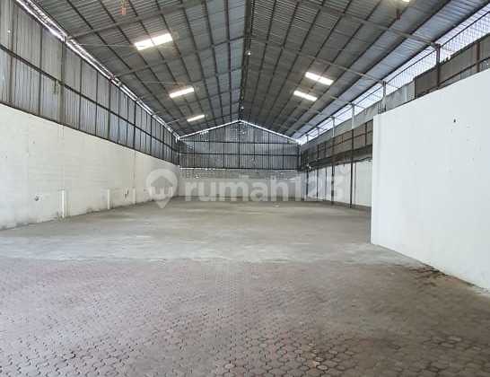 For rent: Warehouse 0, Manukan Wetan Main Road, Tandes, Surabaya