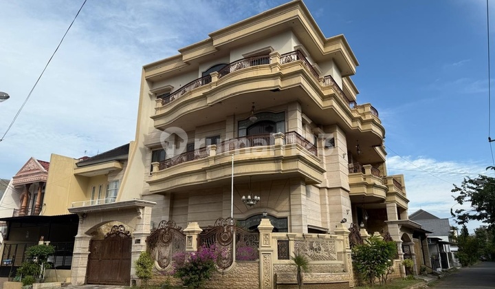 Dijual Cepat Rumah Mewah 3,5 Lantai Galaxi Bumi Permai Surabaya