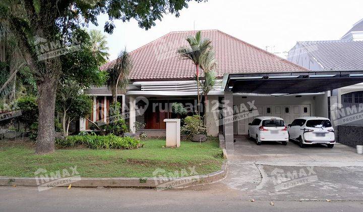 Rumah Luas Terawat Kawasan Elit Kota Malang, Ada Kolam Renang 2