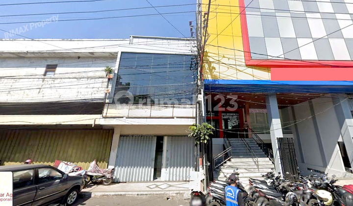 2-Story Shophouse in Pasar Besar Area, Suitable for Business 1