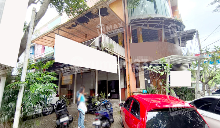 Ruko Hook 3 Lantai Cocok Untuk Cafe, Resto