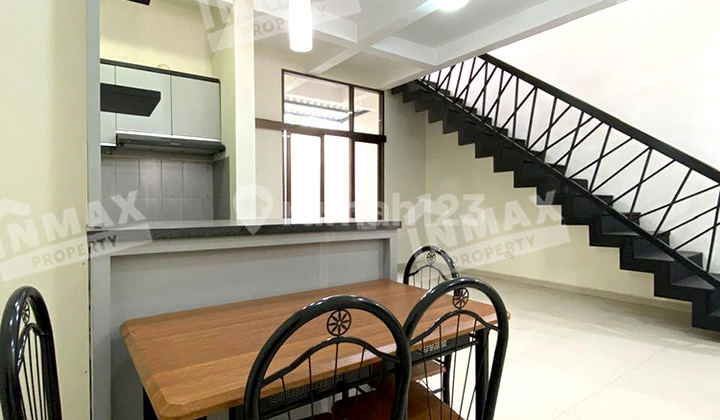 2-Story House 5 Minutes to Soekarno Hatta, 10 Minutes to Ub
