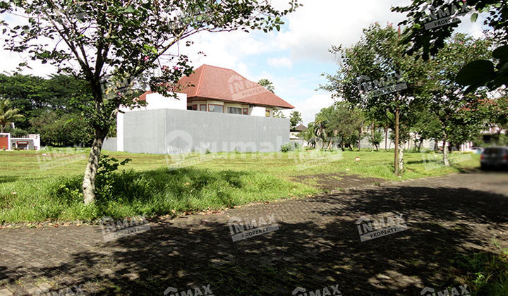 Land Ready to Build at Telaga Golf Near Binus