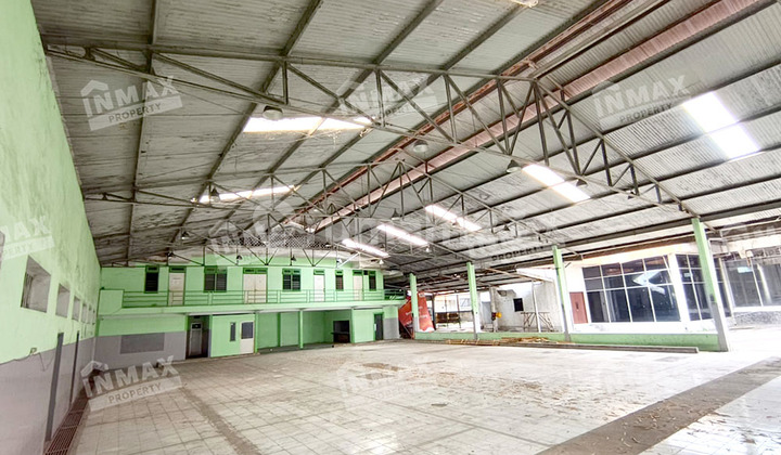 Strategic Location Suitable for Restaurants, Food Courts, Supermarkets