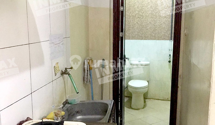 Kost 25 Rooms, 5 Minutes to Brawijaya University &amp; Matos Furnished 2