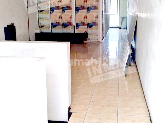 Shop House on the Main Road Suitable for Culinary Business 1