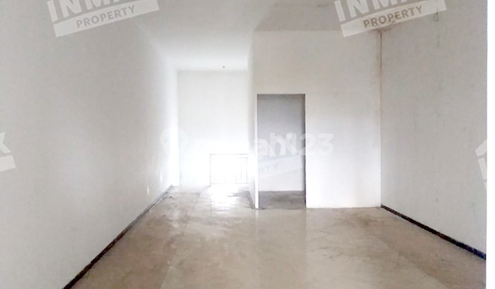 3-Story Shop House in Business Area, Suitable for Business in High Traffic Area 2