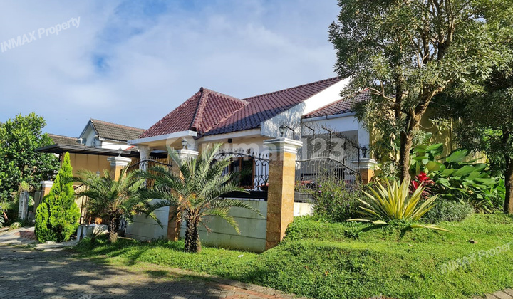 Rumah 4 Kamar Di Tidar Villa Estate (tve_liv) 1