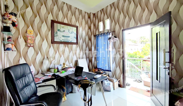 2-Story House in City Center Near Oro Oro Dowo Market, Mosque 2-Story House in City Center Near Oro Oro Dowo Market, Mosque