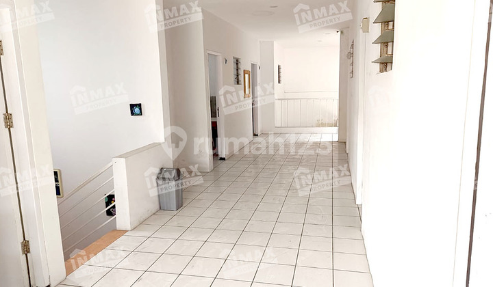 Rumah 2 Lantai Di Simpang Kepuh Dekat RS Soepraoen 2