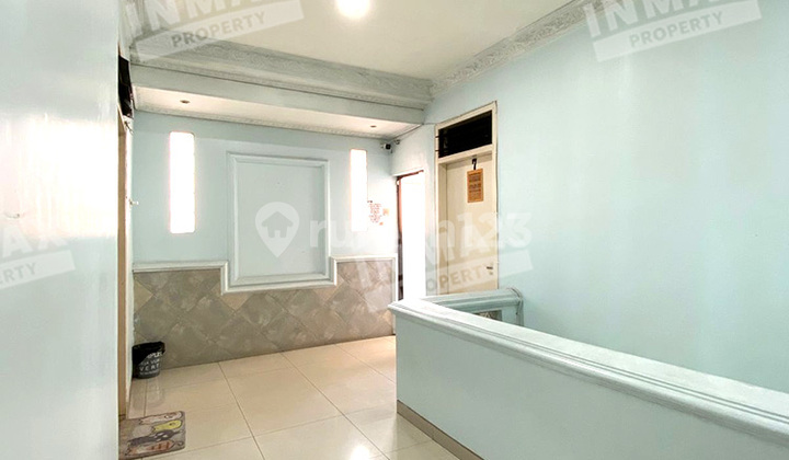 Araya Hook House Furnished with Active Boarding Business. 2