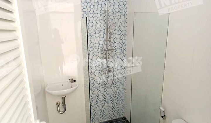 Minimalist House for New Families, Near Shopping Center 2