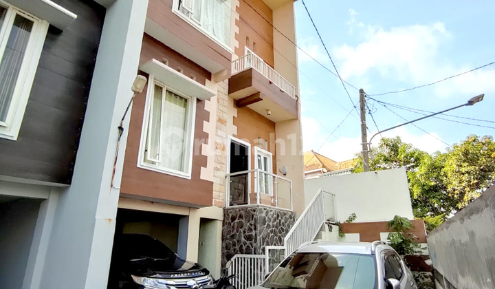 3 Bedroom House Near Mosque, Includes Mattress & Kitchen Set