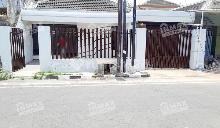 Rumah Tenang Hari Tua Dekat Rs Soepraoen Dekat Pasar Mergan 1