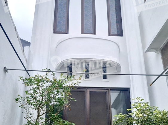 5-Bedroom House in Puncak Buring Indah Semi-Furnished (puburin_iv) 2