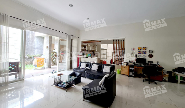 Rumah Luas Siap Huni Cocok Untuk Keluarga Row Jalan Lebar Rumah Luas Siap Huni Cocok Untuk Keluarga Row Jalan Lebar