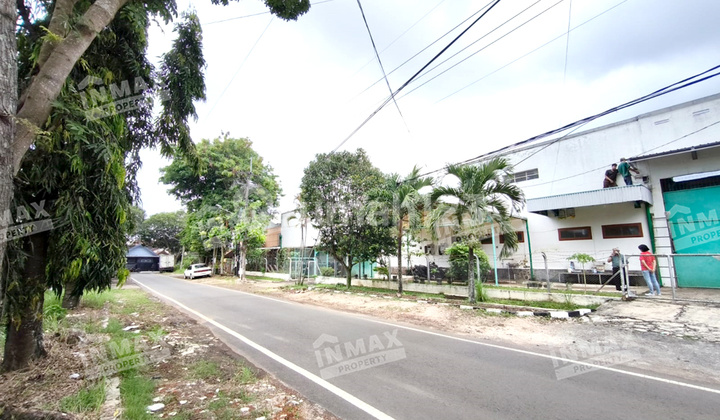 Ready-to-Use Warehouse 1335.0 M² Wide Street Row, Near Singosari Toll Road Ready-to-Use Warehouse 1335.0 M² Wide Street Row, Near Singosari Toll Road