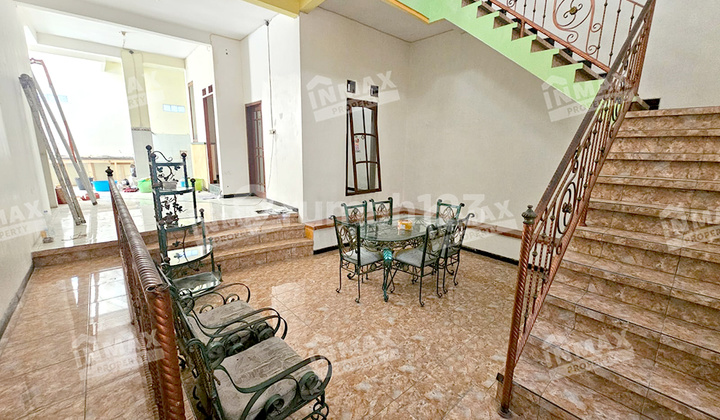 Rumah Daerah Bunga" Dekat Kampus (pke_liv)