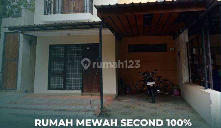 Rumah Mewah Second 100 Terawat Diperumahan  1