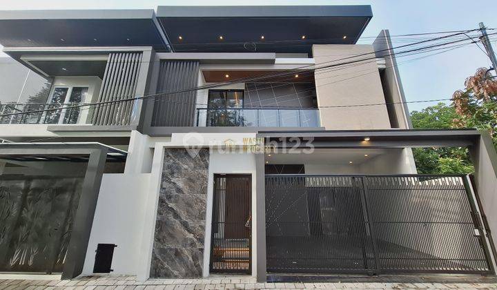 RUMAH PREMIUM, 2 LANTAI DEKAT MAGUWOHARJO, SLEMAN