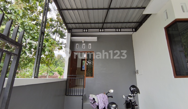 Rumah Strategis Siap Huni 121 m², Dekat Sekolah & Rumah Sakit!