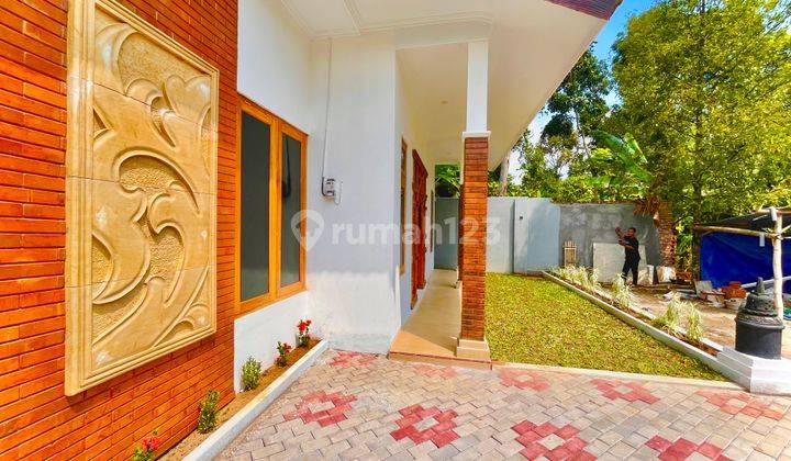 RUMAH CLASSIC MODERN 200 METER DARI JL RAYA BOROBUDUR 2