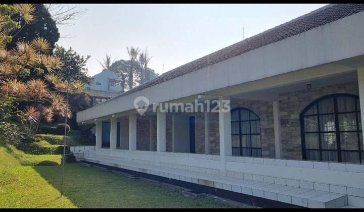 Dijual Villa Indah di Lembang Dengan Pemandangan Kota Bandung  2