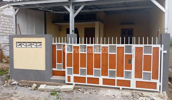 Rumah 1 Lantai,,dekat Ke Pusat Perbelanjaan Dan Sekolah,ke Rs Al Ihsan 10 Menit,,jalan Dilalui Angkutan Umum 1