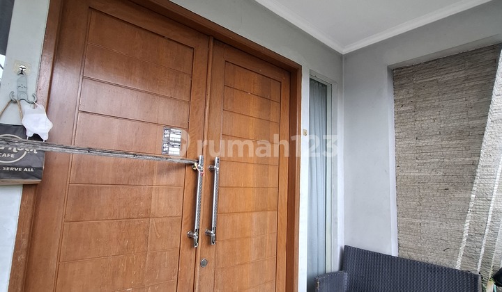 Di Jual Rumah 2lantai Di Komplek Meruya , Jakarta Barat SHM 2