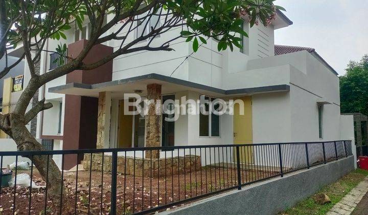 Rumah cantik 2lt di Hoek 1