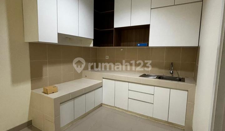 For Sale Rossini Cluster House in Gading Serpong, Ideal for Investment.