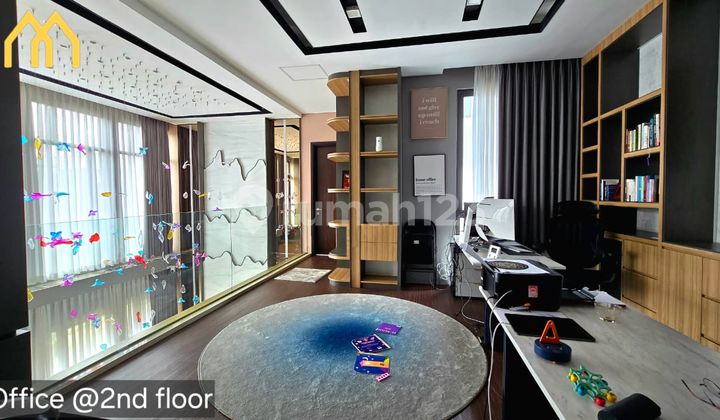 For Sale Very Luxurious House in the Elite Area NAVAPARK 2