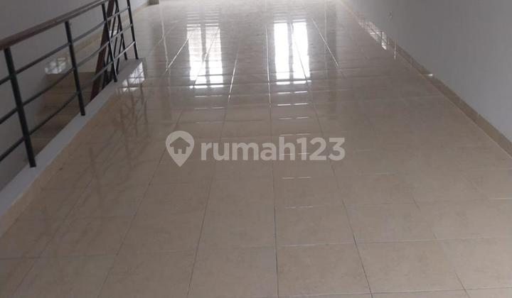 FOR QUICK RENT STRATEGIC SHOPHOUSE MEDRISIO GADING SERPONG SOUTH TANGERANG