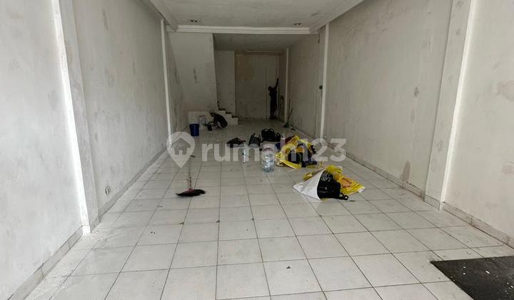 Disewakan Ruko Fatmawati Raya 2.5 Lantai Jakarta Selatan Disewakan Ruko Fatmawati Raya 2.5 Lantai Jakarta Selatan