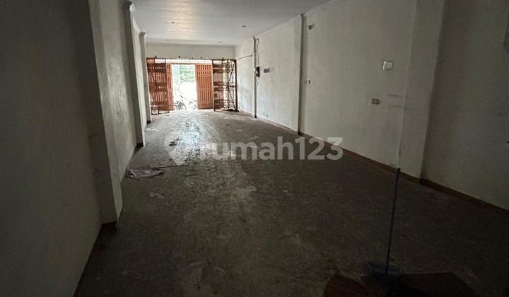 Disewakan Termurah Ruko 3,5 Lantai Pinggir Jalan Fatmawati di Jakarta Selatan