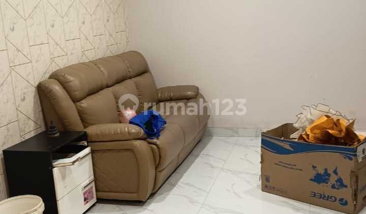 DIJUAL CEPAT RUMAH SEMIFURNISHED TAMAN SURYA 5 CENGKARENG JAKARTA BARAT